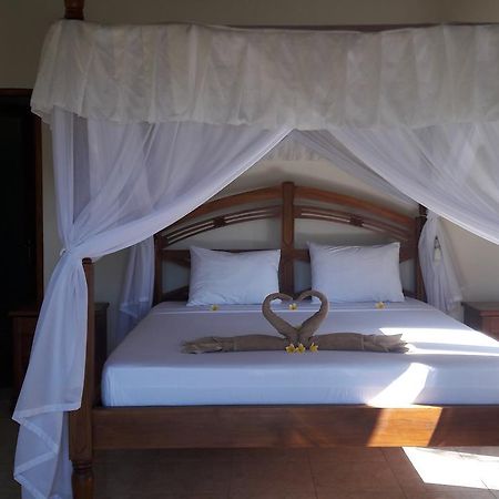 Warung Pantai Bungalows Amed Esterno foto
