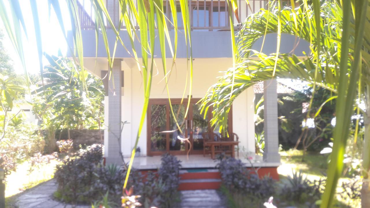 Warung Pantai Bungalows Amed Esterno foto