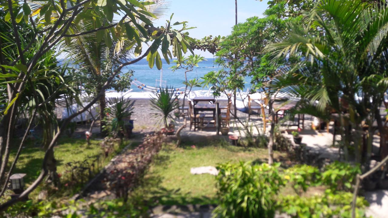 Warung Pantai Bungalows Amed Esterno foto