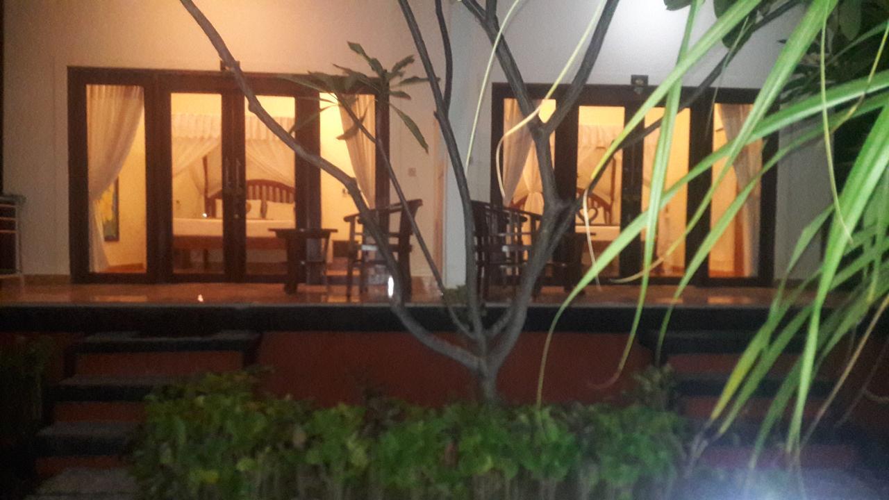 Warung Pantai Bungalows Amed Esterno foto